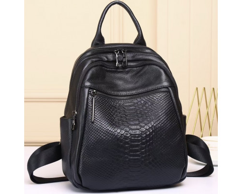 Рюкзак жіночий шкіряний з тисненням під рептилію 23х30х13, сумка наплічна для міста, чорна