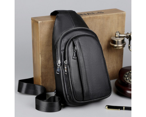 Чоловіча шкіряна сумка-бананка на одне плече 18х32х7, рюкзак слінг для телефону та дрібниці TIDING BAG 83228 чорний