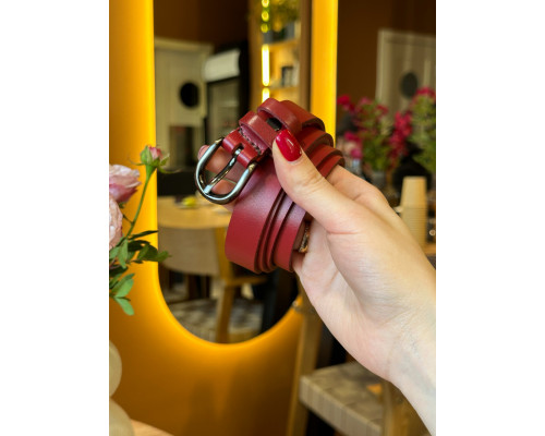 Шкіряний жіночий ремінь червоного кольору 4711