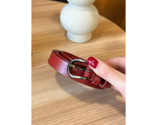 Шкіряний жіночий ремінь червоного кольору 4711