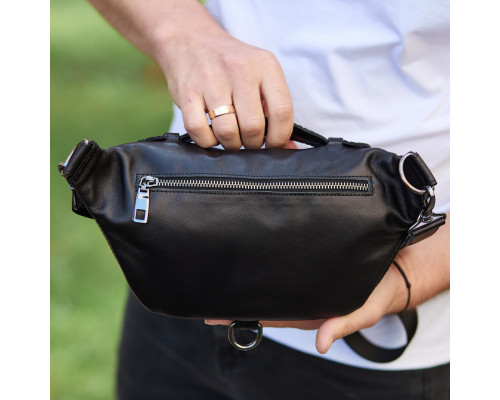 Стильна чоловіча бананка з натуральної гладкої шкіри 22х27х8, рюкзак нагрудний з принтом NM-58744 чорний