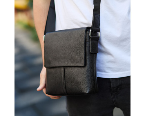 Шкіряна чоловіча сумка-месенджер 21х23х5.5, сумка планшет через плече Tiding Bag 48450 чорна