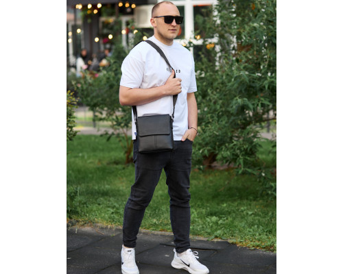 Шкіряна чоловіча сумка-месенджер 21х23х5.5, сумка планшет через плече Tiding Bag 48450 чорна