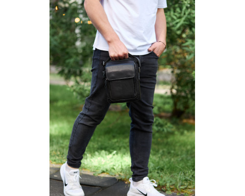 Сумка-барсетка чоловіча через плече 19х24х8, месенджер шкіряний гладкий Tiding Bag TD-55467 чорний колір