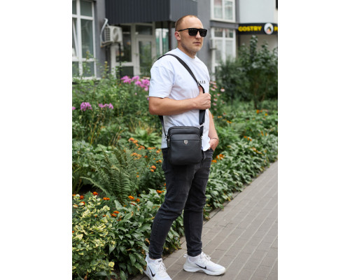 Чоловіча шкіряна сумка-барсетка 24х20х8, компактна сумочка на плече для чоловіка, наплічний месенджер, чорна