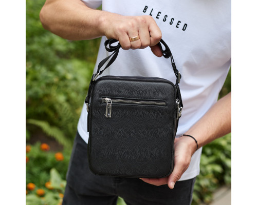 Чоловіча шкіряна сумка-барсетка 24х20х8, компактна сумочка на плече для чоловіка, наплічний месенджер, чорна
