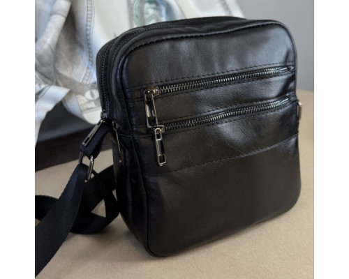 Чоловіча шкіряна чорна сумка через плече Detroit глянець