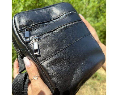 Чоловіча шкіряна чорна сумка через плече Detroit глянець