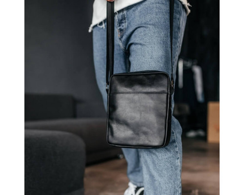 Чоловіча шкіряна сумка через плече London глянець чорна