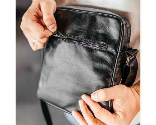 Чоловіча шкіряна сумка через плече London глянець чорна