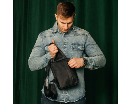 Чоловіча шкіряна чорна сумка через плече слінг Boston