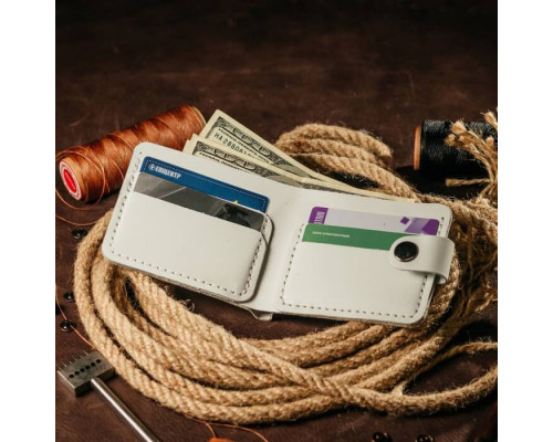 Жіночий гаманець білий Біфолд