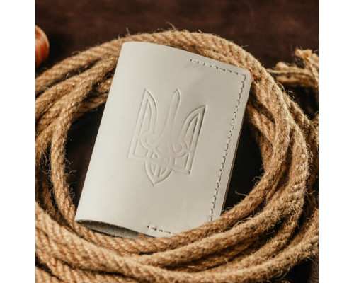 Обкладинка на паспорт жіноча біла Тризуб