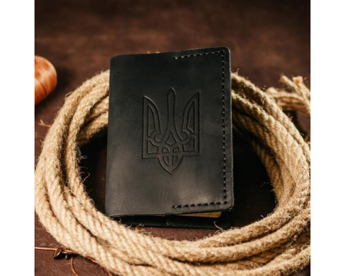Обкладинка на паспорт жіноча чорна Тризуб