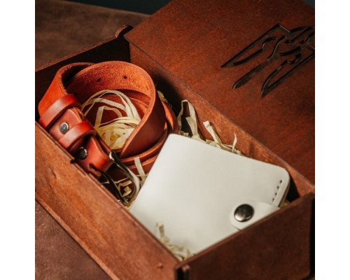 Жіночий подарунковий набір з ременя Dakota та гаманця Біфолд