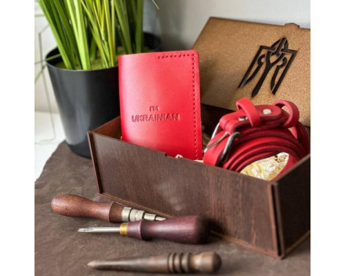Жіночий подарунковий набір з ременя Dakota та обкладинки на паспорт