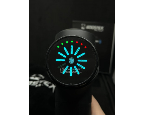 Компактний перкусійний ударний масажер Boostex Pro Max 2 з 21 насадкою в кейсі.