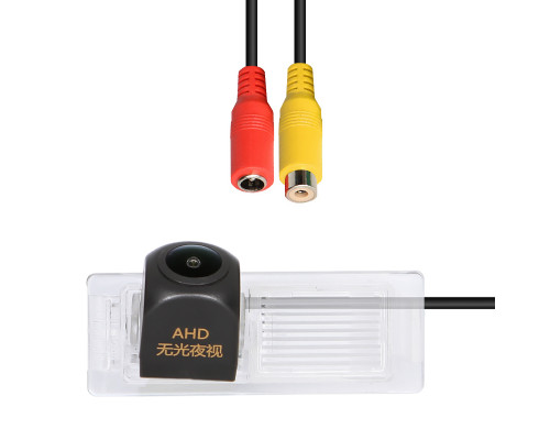 Автомобильная камера заднего вида Chevrolet Aveo Cruze 2012 (2816)