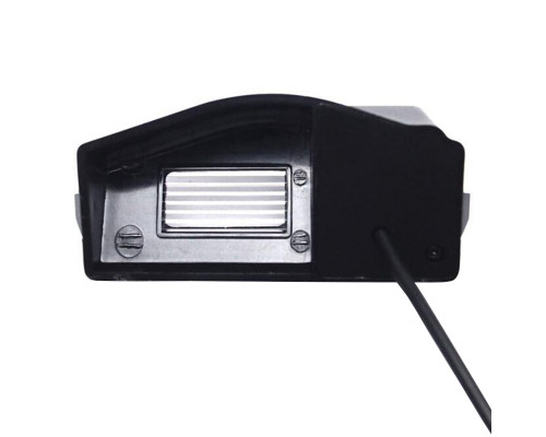 Автомобильная камера заднего вида Mazda 2 2007+ Mazda 3 2007-2013 (920)