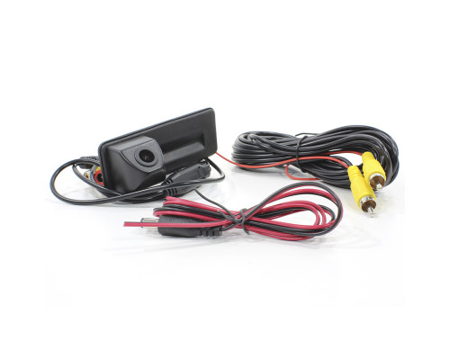 Автомобильная камера заднего вида Skoda Octavia Fabia Superb Rapid Volkswagen Passat Touareg Sharan Tiguan Audi (2803)