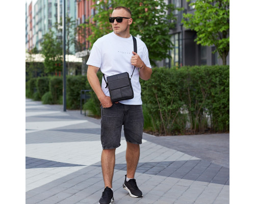 Чоловіча сумка шкіряна планшет 21х24х6, барсетка на одне плече Tiding Bag M1254A чорна