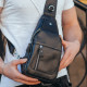 Шкіряний чорний чоловічий слінг 18х32х7, сумка рюкзак на одне плече TIDING BAG A25F-617-1A чорна