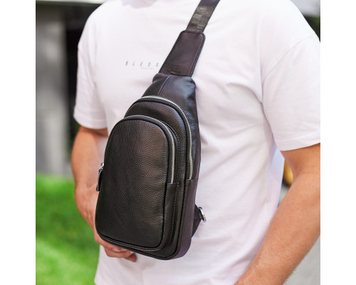 Чоловічий слінг шкіряний 32х18х8, сумка рюкзак на плече зерниста, бананка для документів23242 чорна