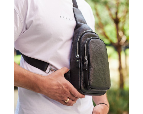 Чоловічий слінг шкіряний 32х18х8, сумка рюкзак на плече зерниста, бананка для документів23242 чорна