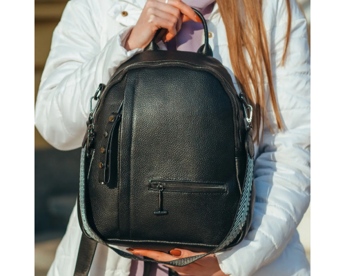 Жіночий шкіряний рюкзак міський 23х32х13, сумка для міста, подорожей та відпочинку, чорна
