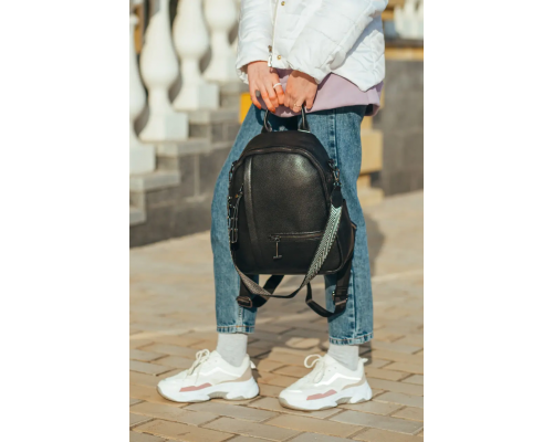 Жіночий шкіряний рюкзак міський 23х32х13, сумка для міста, подорожей та відпочинку, чорна