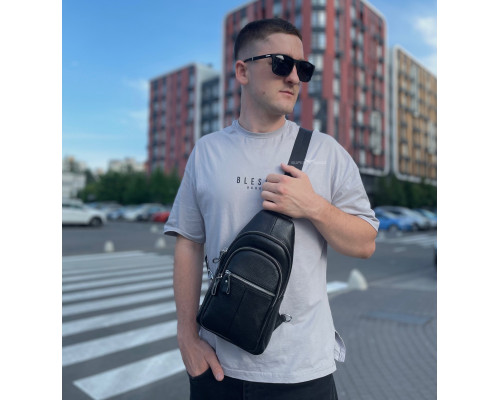 Чоловіча сумка-слінг шкіряна 18х32х7, крос боді для прогулянок Tiding Bag A25F-5060A чорна