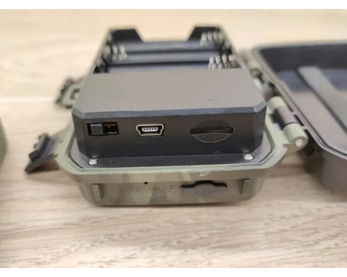 Фотопастка Suntek Mini 300 (301) — камера для охорони з датчиком руху, нічним зніманням і захистом IP66, кут огляду 70°, дальність до 20 м.