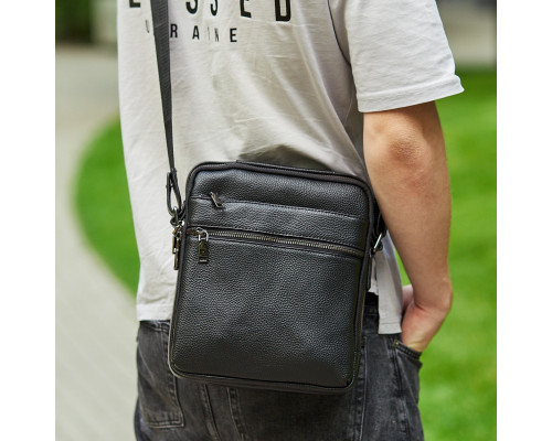 Чоловіча шкіряна сумка через плече 23х26х8, барсетка для телефону та документів Tiding Bag 711511 чорна