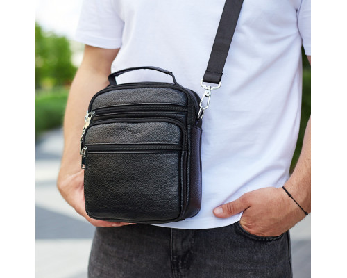 Чоловіча сумка-барсетка шкіряна 22х24х8 / месенджер на одне плече для міста та подорожей, чорний