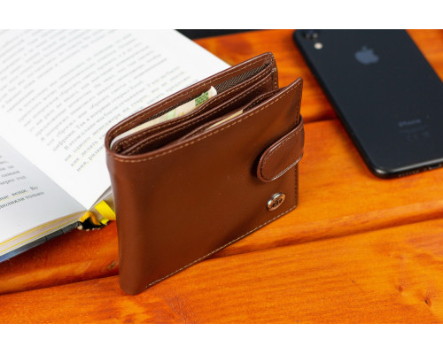 Стильне шкіряне чоловіче портмоне ST Leather В103 Коричневий