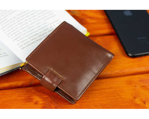 Стильне шкіряне чоловіче портмоне ST Leather В103 Коричневий